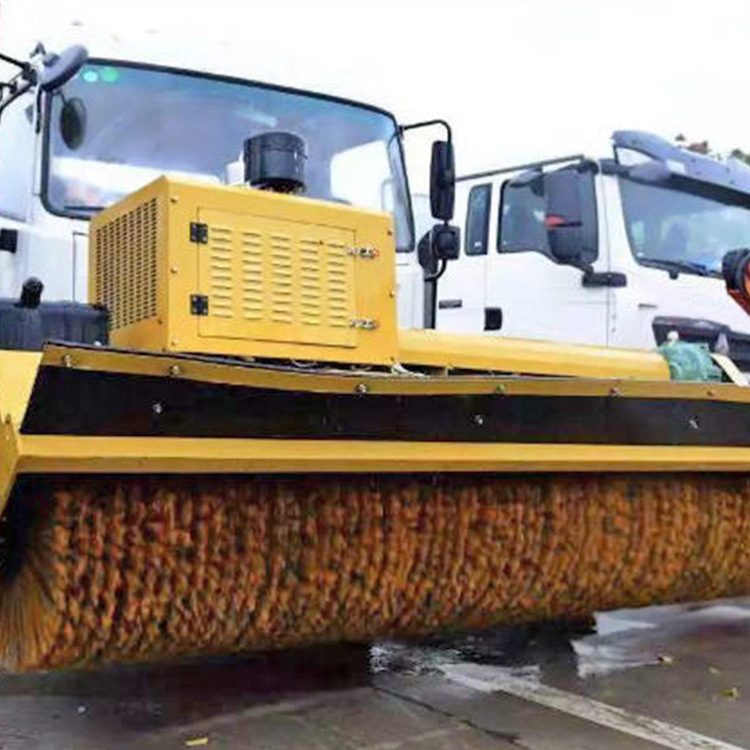 扫雪辊路面清雪设备道路破冰除雪车滚刷式扫雪机