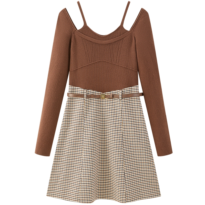 太平鸟女装2025年秋季款拼接格纹连衣裙A1FAE3464