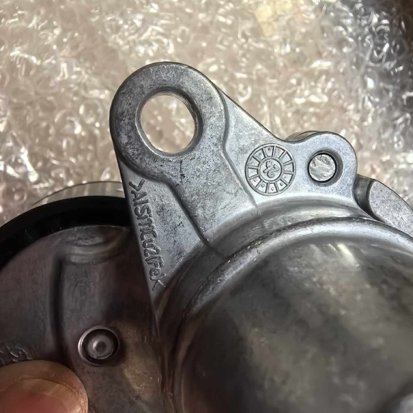 议价--原厂全新 大众EA888发动机皮带涨紧器 06K 903 1