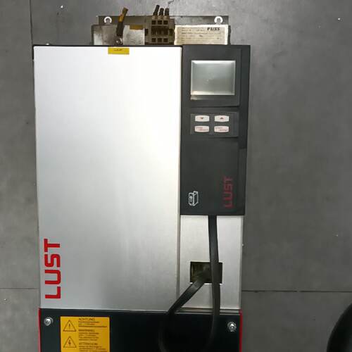 溢价-LUST涡轮机变频器VF1424L.HF.OP2S56三台，