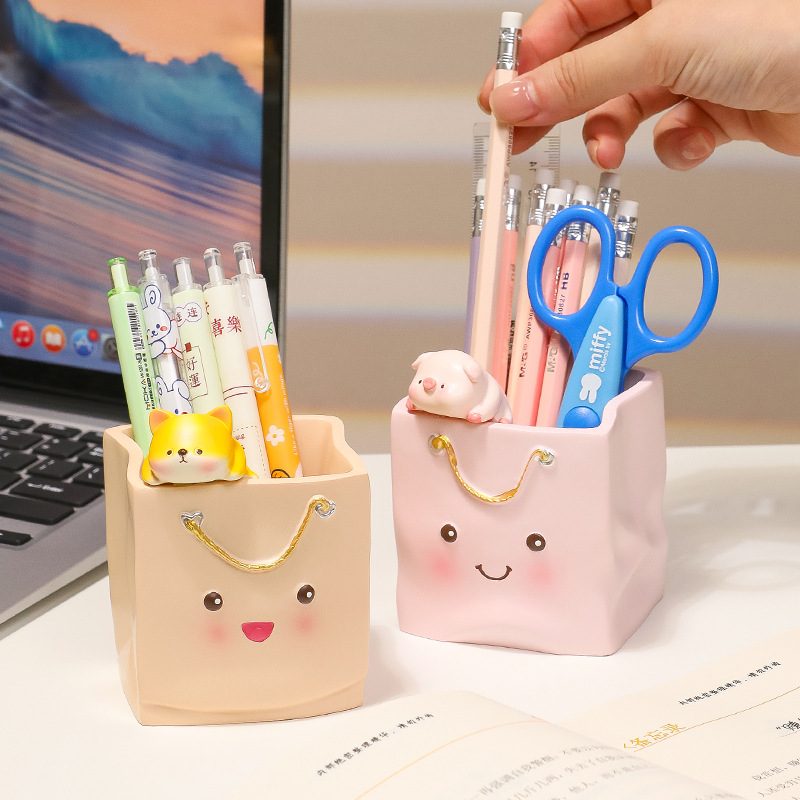 现代轻奢学生桌面笔筒桌面办公室工位礼物摆件化妆收纳女生刷女孩