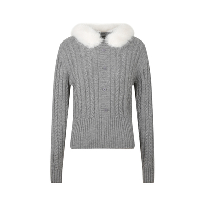 可拆卸毛领绞花套头毛衣