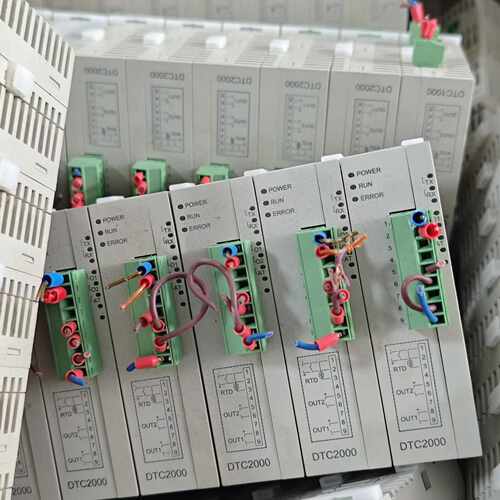 询价-DTC2000V，台达PLC，品，成色如图，，带