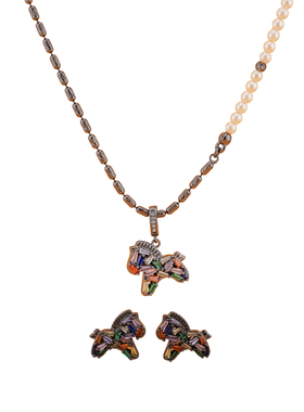 酷飒黑色锆石小马吊坠珍珠锁骨链