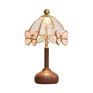 法式中古小台灯卧室床头灯2025新款复古轻奢高级感蝴蝶充电氛围灯