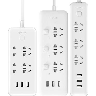 公牛多孔家用桌面手机充电插线板