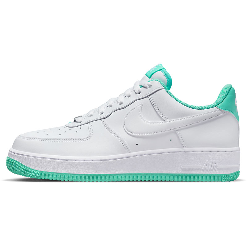 Nike/耐克官方正品AIR FORCE 1 '07男子轻便运动板鞋DH7561-107