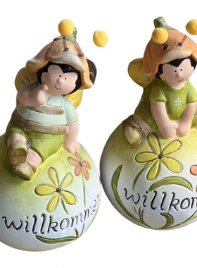 手工彩绘陶瓷陶土小蜜蜂娃娃摆件