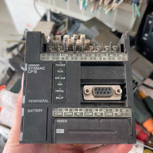 议价欧姆龙PLC CP1E-N14DT-D，拆机件，成色看看图，