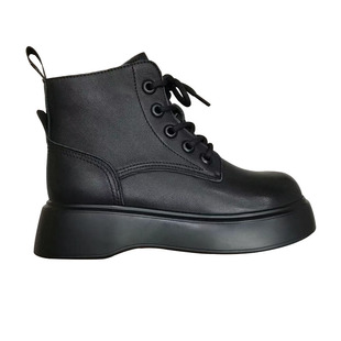 真皮短靴女2025新款冬季平跟厚底全牛皮靴子女皮毛一体羊毛马丁靴