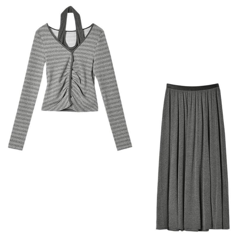 2025年秋装Outlets专柜 AM系列 时髦挂脖设计上衣+中长裙两件套装