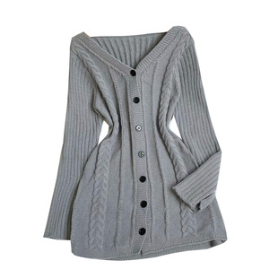 设计感气质轻熟风V领麻花纹长袖单排扣针织A字连衣裙短裙女秋冬