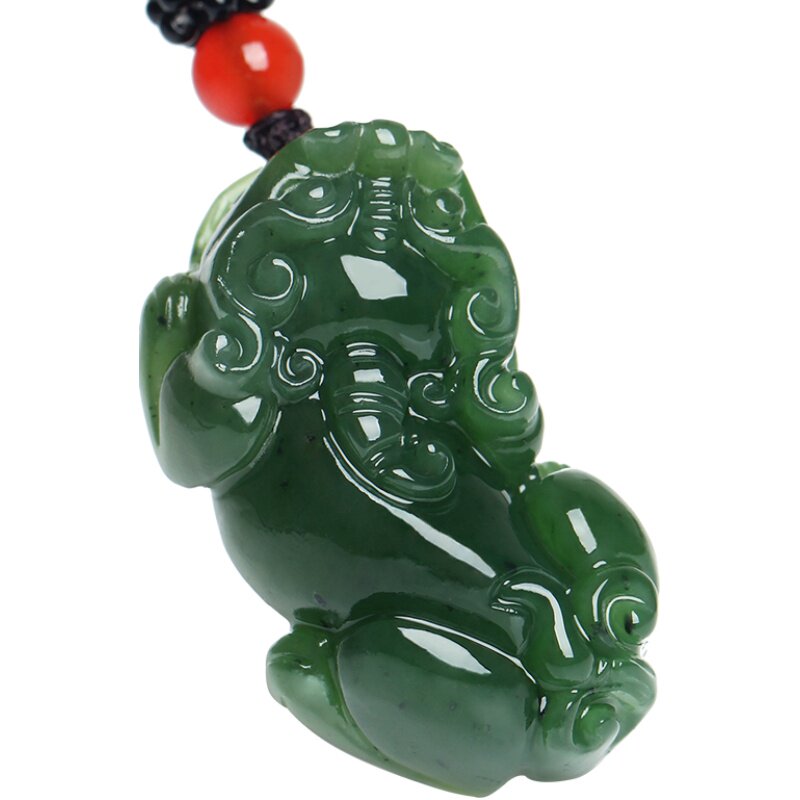 天然新疆和田玉碧玉皮丘招财玉佩