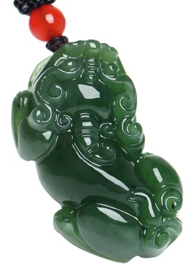 天然新疆和田玉碧玉皮丘招财玉佩