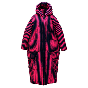 90白鸭绒大码胖mm加厚宽松高端玫红色条纹羽绒服女长款2025冬季