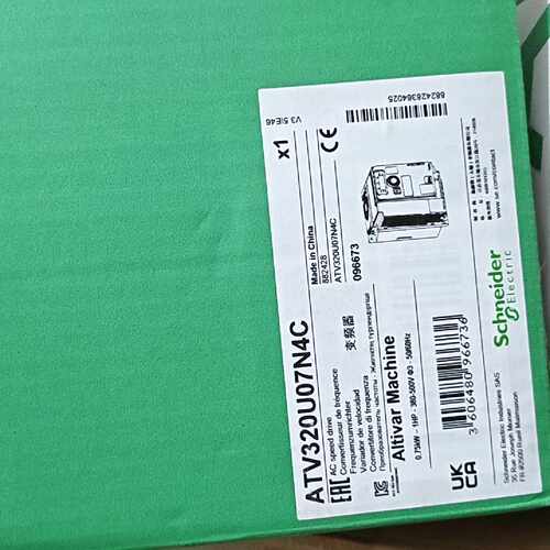 施耐德 ATV320U07M2C 变频器 0.75KW 电机调速 工业控制