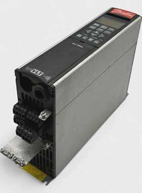 Danfoss VLT5002PT5B20EBR30LF00A00C0 Frequenzumrichter