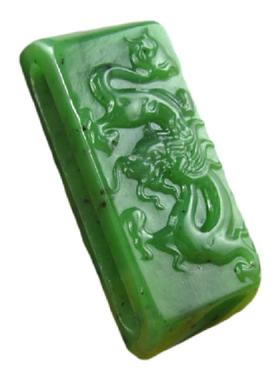 新疆和田玉生肖龙腰佩男款带证书