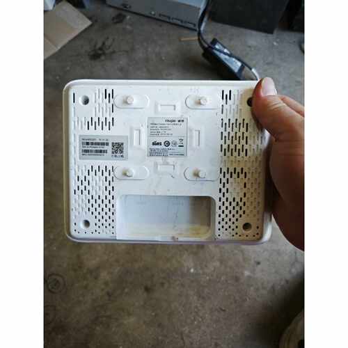 议价睿易RG-EAP212F 实物如图,成色一般