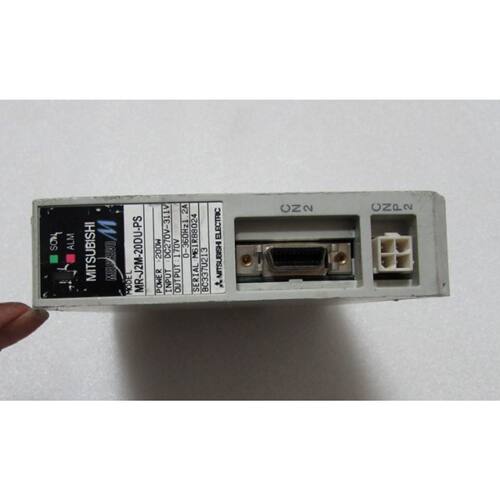 议价三菱    MR-J2M-20DU-PS  一个重量8两 在2-3