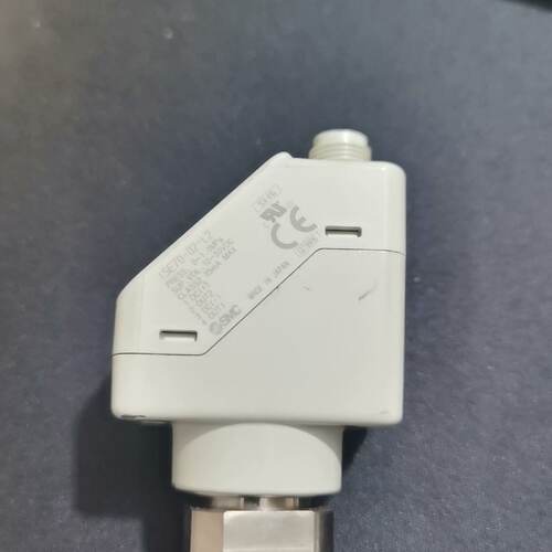 溢价-9 新  压力传感器 ISE70-02-L2 成
