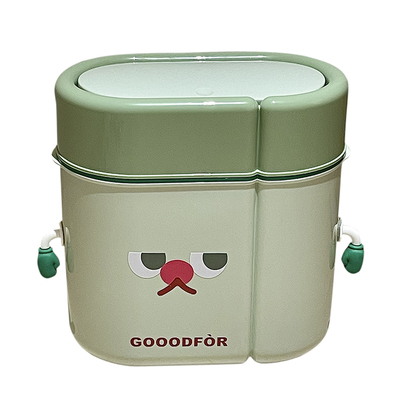 就喜欢这个臭脸，真的好可爱啊！