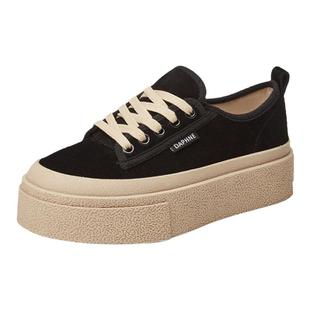 达芙妮板鞋女款2025新款秋冬季加绒棉鞋松糕厚底真皮百搭休闲女鞋