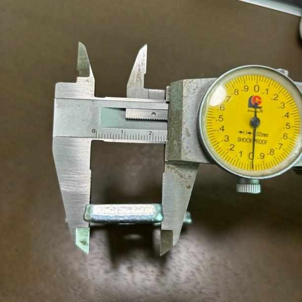 电动车铁平叉加固用牛角拉片防转片一套2个 16轴 防止平叉喇叭口