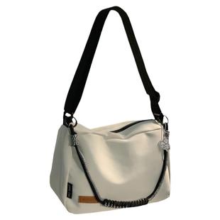 ins复古休闲街拍简约大容量斜挎包包女 小众设计感中性单肩包男潮