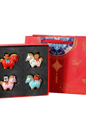 马年生肖吉祥物招财国潮公仔礼盒