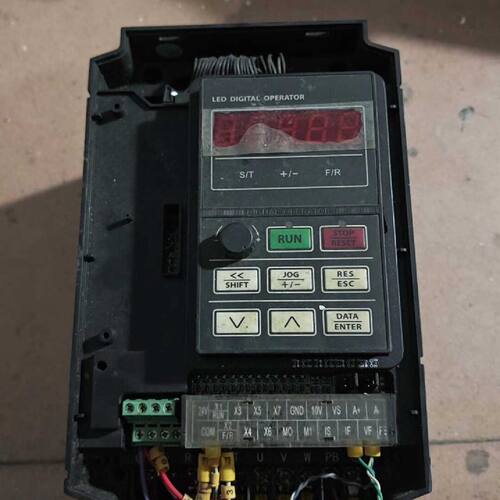 议价EM303A-0R7G/1R1P-3AB 正弦变频器 380V工业调速设备