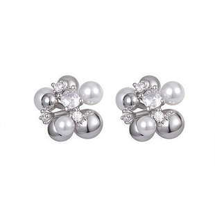 S925纯银针花球仿珍珠耳钉轻奢高级感秋冬爆款耳环设计感气质耳饰
