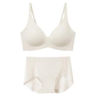 ubras无尺码梦露领深v内衣小奶皮性感无痕隐形吊带背心新款文胸罩