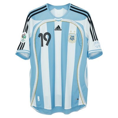 阿迪达斯2006阿根廷主场梅西球衣