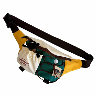 日系复古风斜挎包女小众抽绳设计胸包运动骑行大容量腰包男饺子包