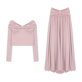 甜梨呆呆  晚樱罗曼史 秋冬套装女修身显瘦打底衫上衣+中长半身裙