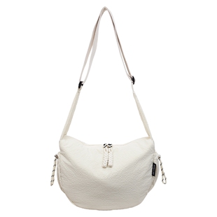 日系超轻便防水尼龙布饺子包女大容量上课通勤斜挎包百搭单肩包