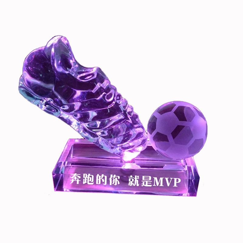 关于足球生日礼物男生梅西C罗纪念品皇马巴萨创意礼品18岁送兄弟