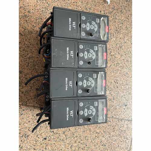 询价下单丹弗斯变频器FC-051P1K5S2E20H3，220v1.