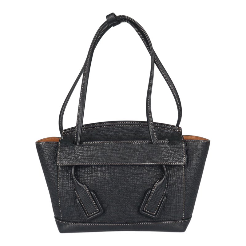 中古二奢「9新」BOTTEGA VENETA(宝缇嘉)ARCO黑色粒面牛皮单肩包