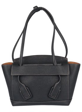 中古二奢「9新」BOTTEGA VENETA(宝缇嘉)ARCO黑色粒面牛皮单肩包