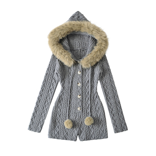 YoungGirlDay纯欲辣妹性感毛领连帽抽绳单排扣长袖针织连体衣短裤