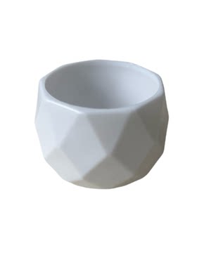 手工钩织菱形塑料花盆
