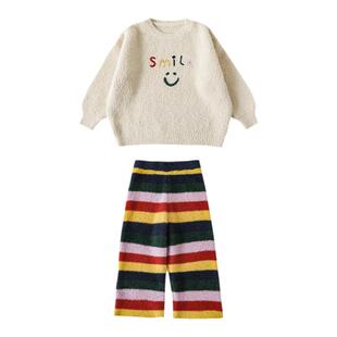 幼悠女童冬季儿童俏皮可爱勾花毛衣防风保暖毛线裤儿童居家套装潮