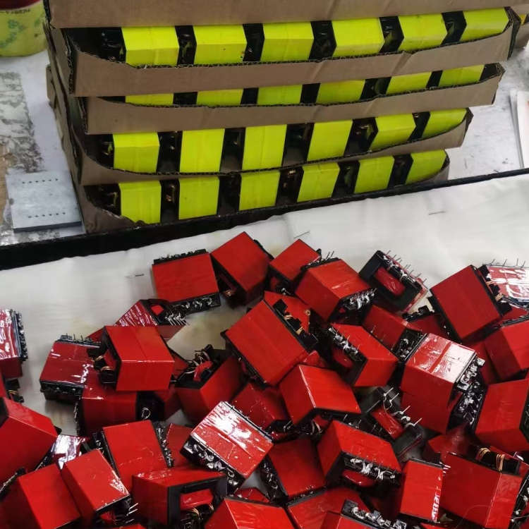 高频变压器EE10EE13EE16EE19EE20EE22EE25EE28EE30EE33电感变压器