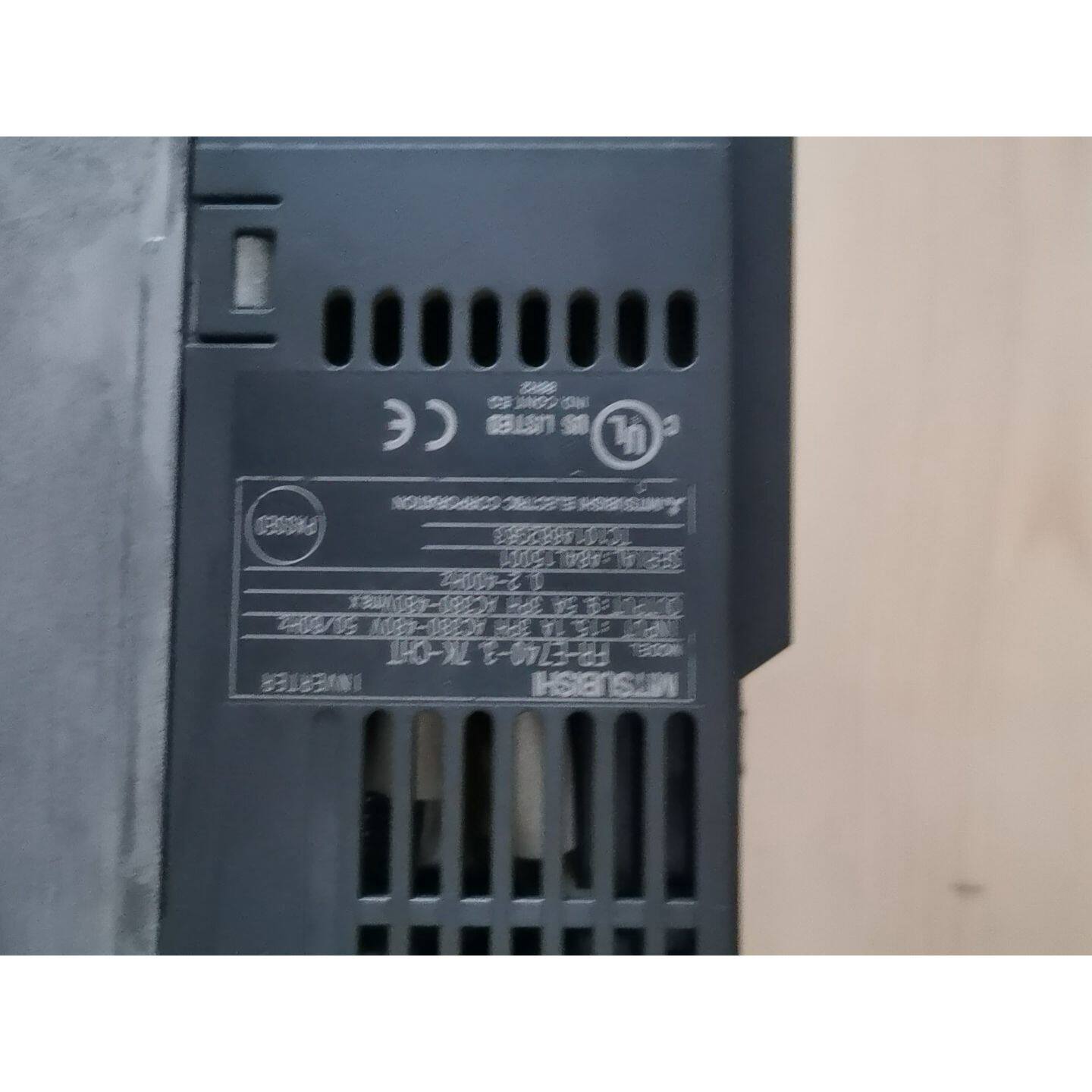 议价三菱变频器FR-E740-3.7K-CHT一台，实物拍摄，实