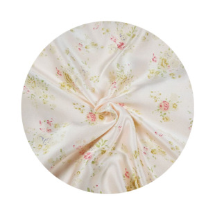 新品桑蚕丝碎花真丝布料布匹服装印花订做床品枕套面料清新小百合