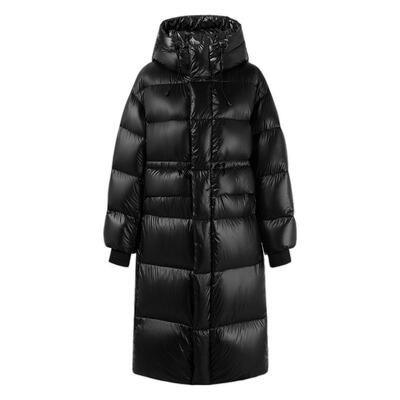 黑色亮面长款秋水伊人百搭羽绒服