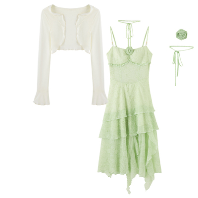 度假风绿色不规则拖尾连衣裙