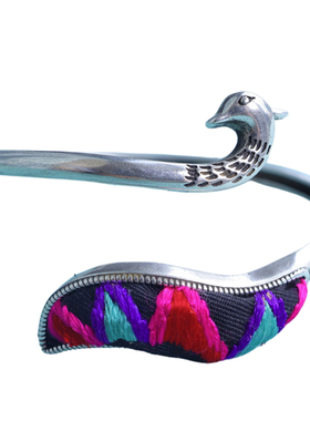 民族风刺绣老绣蜡染孔雀苗银镯子